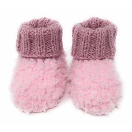 Chaussons Bébé Effet Polaire Tricotés Main - Couleur Rose Taille 0 - 6 Mois